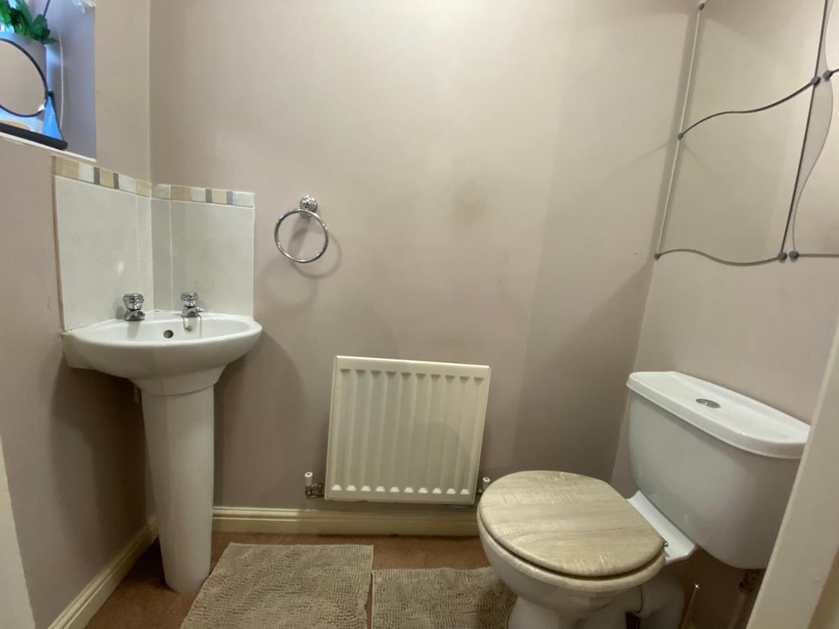 Villa Wellingborough Cosy Hub Great Harrowden Exterior foto